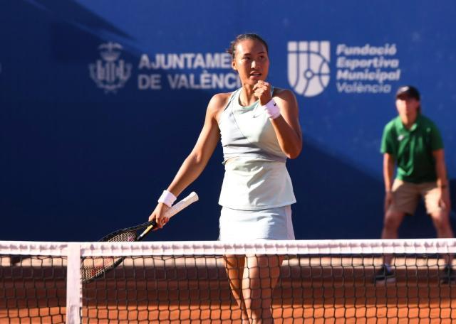 华体会官方-新一姐来啦！郑钦文率领中国网球迎来大丰收一周