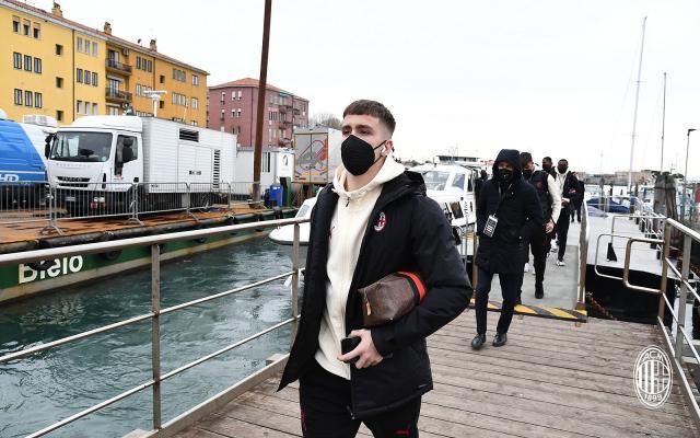 华体会官方-【意甲】伊布闪击 特奥梅开 AC米兰3-0威尼斯暂登顶