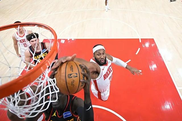 华体会-火箭复苏却忘了1人？别让“底薪王”成摆设 他1招乃隐藏王牌|奥科吉|季后赛|俄克拉荷马雷霆队|圣安东尼奥马刺队|休斯敦火箭队_新浪体育_新浪新闻