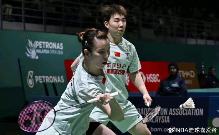 华体会官网-全英赛国羽悲喜夜：女线扛旗，男队团灭，决赛死磕韩国！|安洗莹|王祉怡|女双|半决赛|全英羽毛球公开赛_新浪体育_新浪新闻