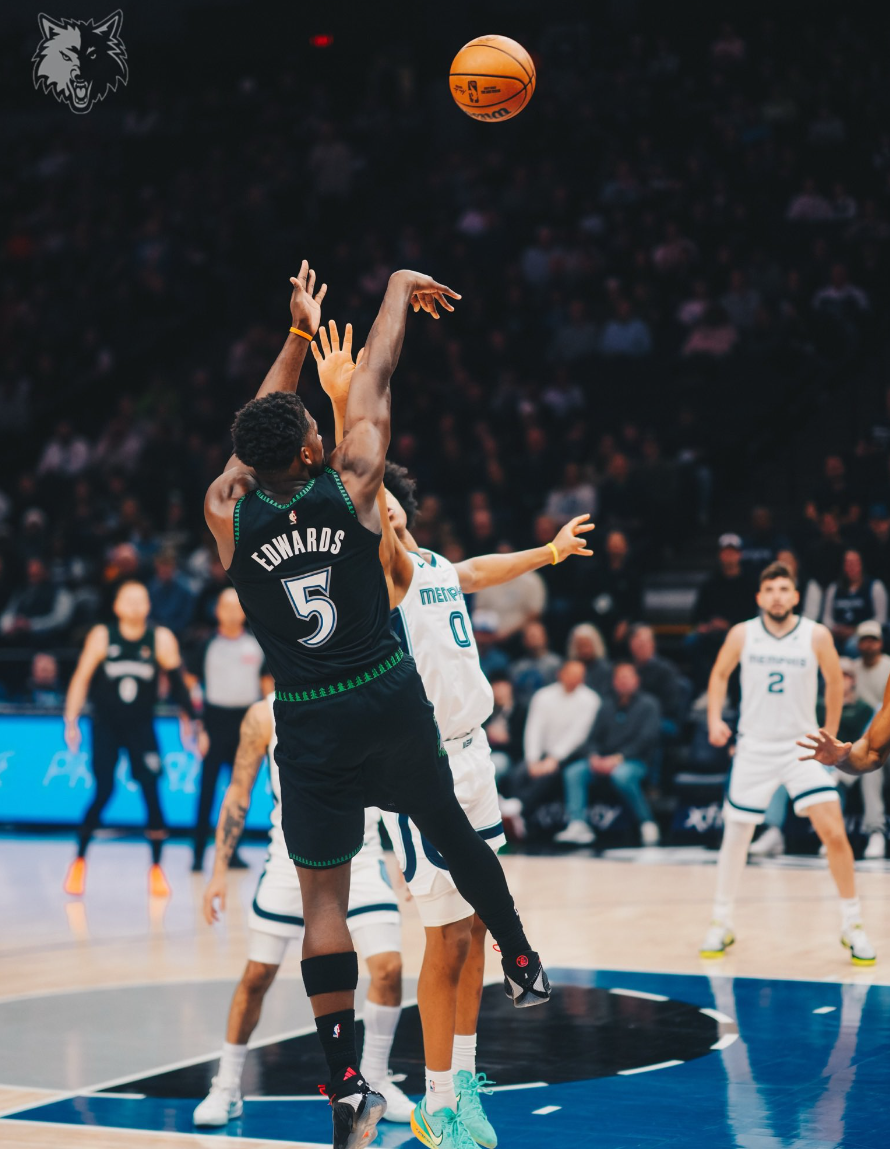 华体会-末节13分+决胜两罚！爱德华轰41+6+5断1帽 助森林狼稳住西区第四