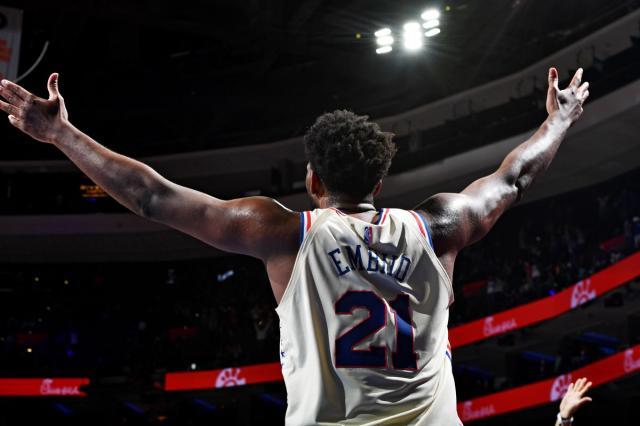 华体会网站-进攻核心防守铁闸 本赛季恩比德彰显完美巨星风范